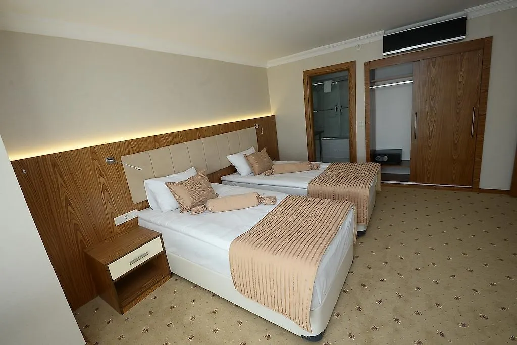 Nk Hotel Izmir 3*,