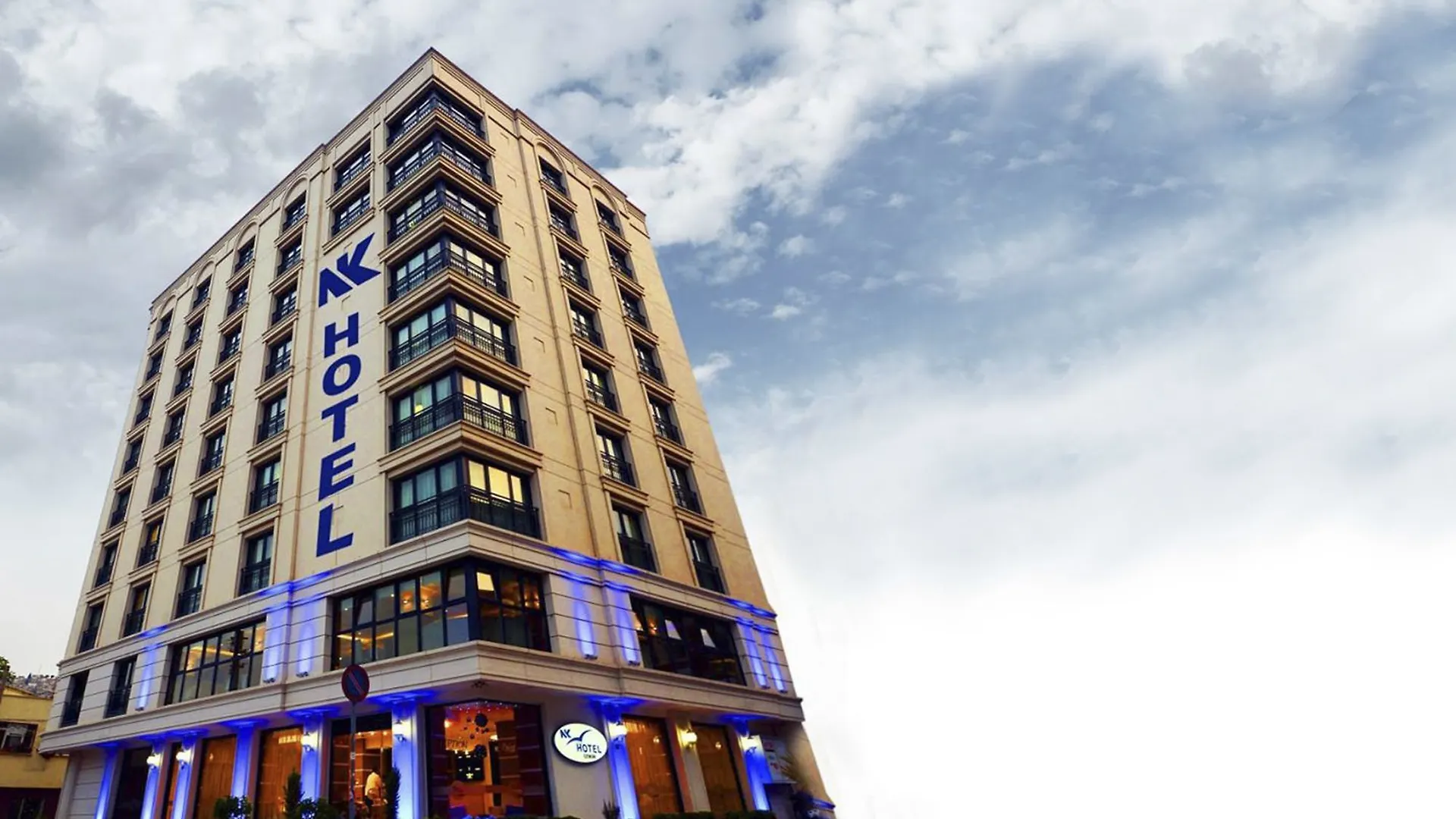 Nk Hotel Izmir 3*,